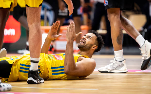 象不仅令现 象不仅令现