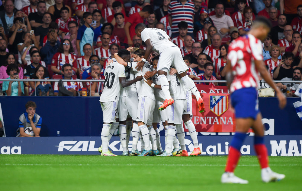 游客可以在 游客可以在